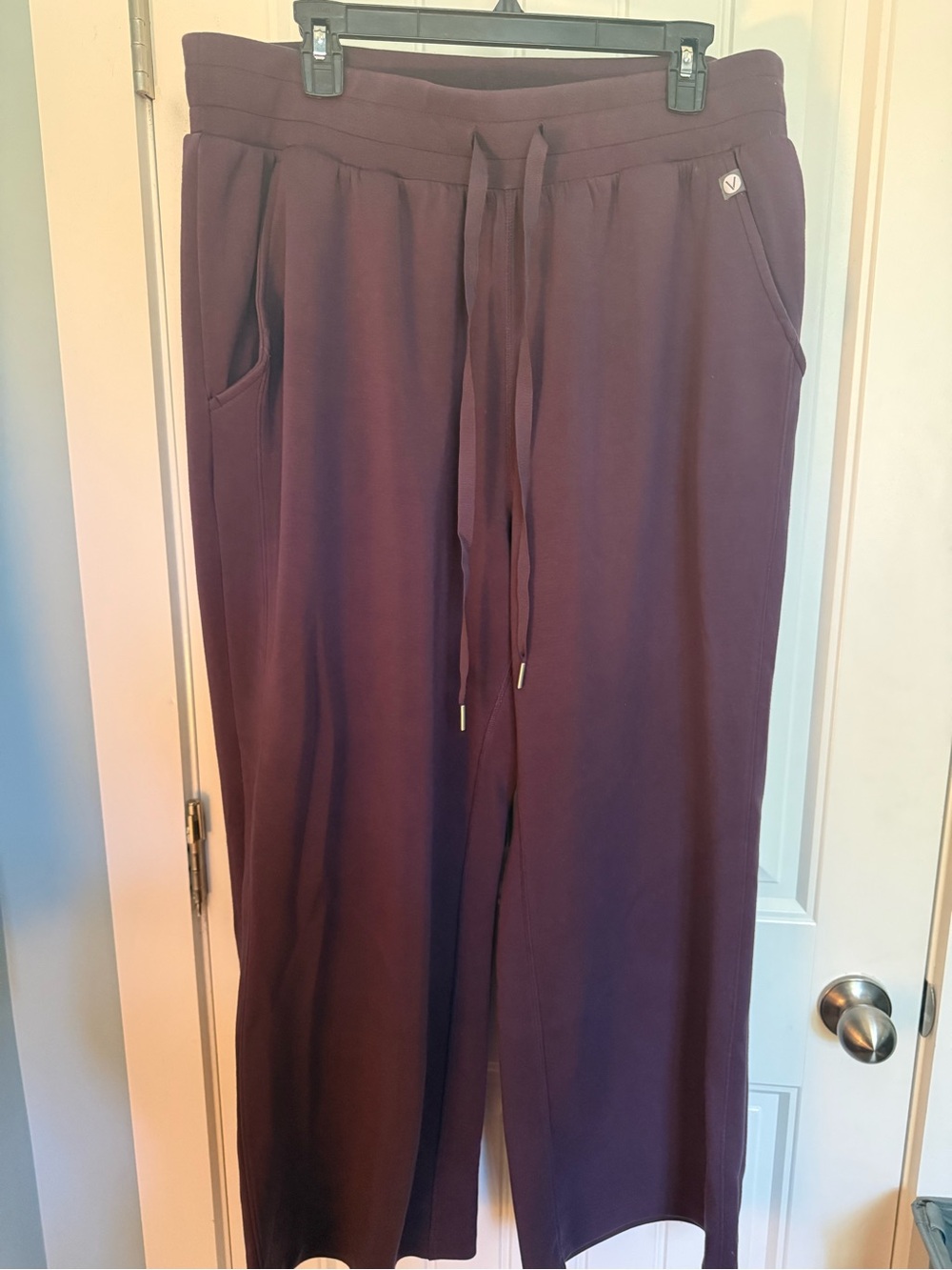 Women's Lane Bryant LIVI Wide Leg Sweatpants in Deep Plum